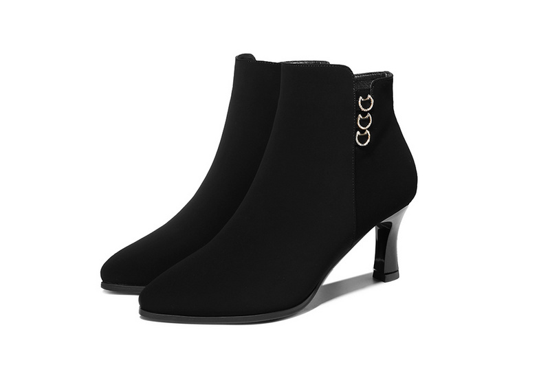 2025 shoes collection SKU-2025094